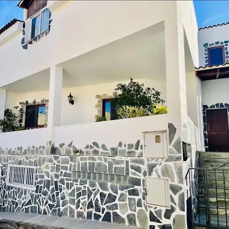아파트 Pintadera House Vulcano 이코드레로스비노스